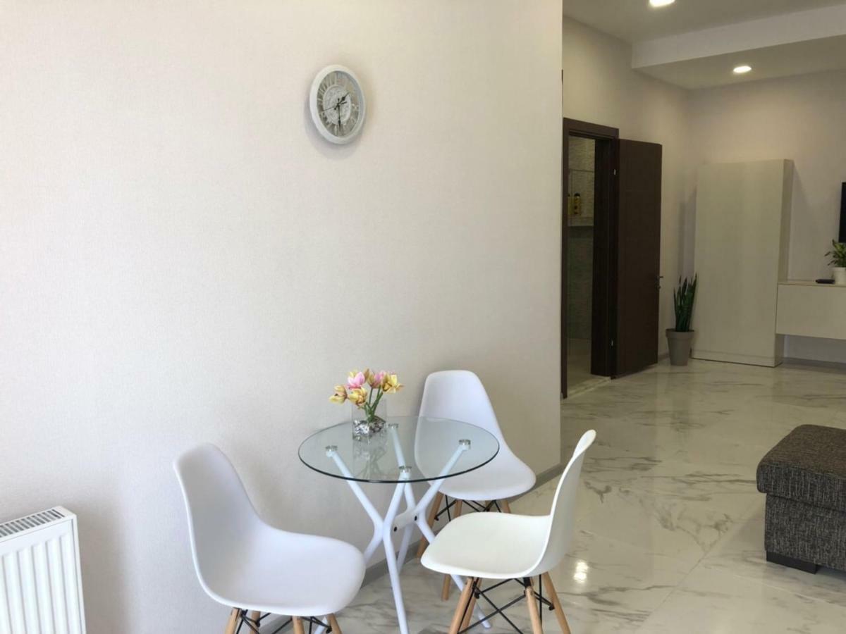 Modern Apartment Kutaisi Exterior foto