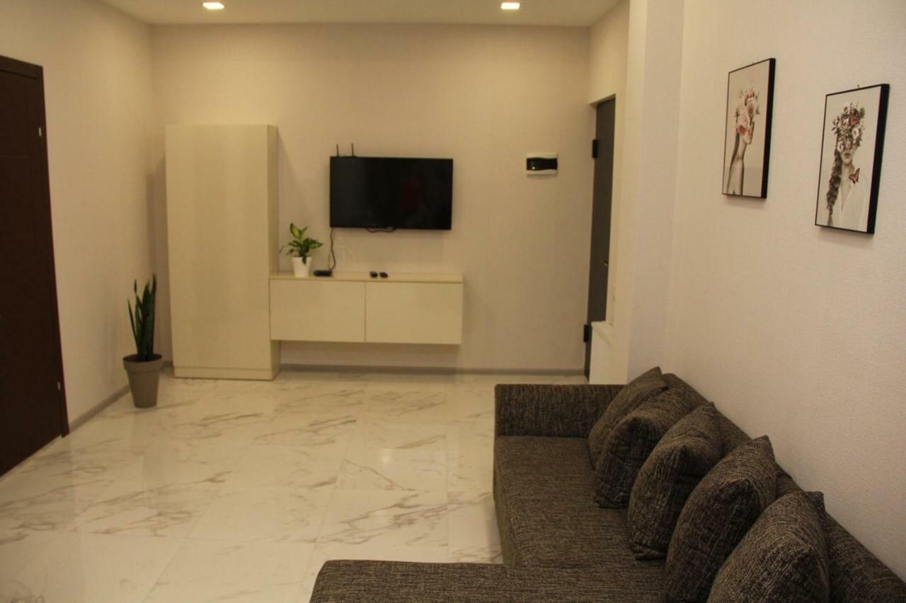 Modern Apartment Kutaisi Exterior foto
